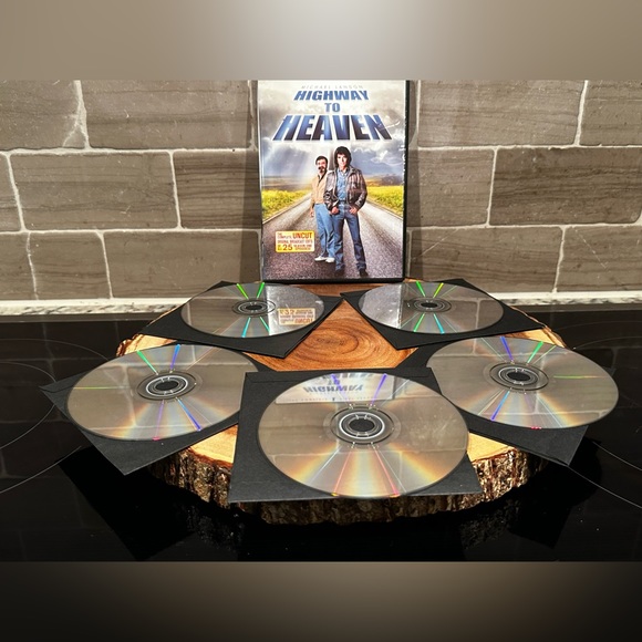 Highway to Heaven Complete Season 1 DVD set 5 Discs 25 Episodes Like New - Picture 6 of 6